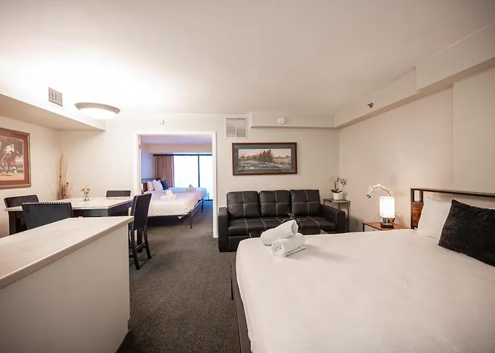 Penthouse On The Strip - 6 Comfy Beds!!!