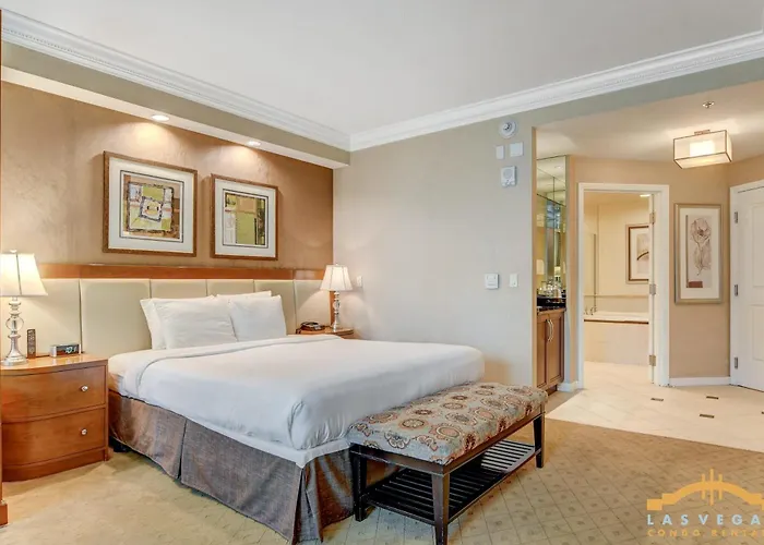 Mgm Signature-06-711 Strip View Jacuzzi Studio