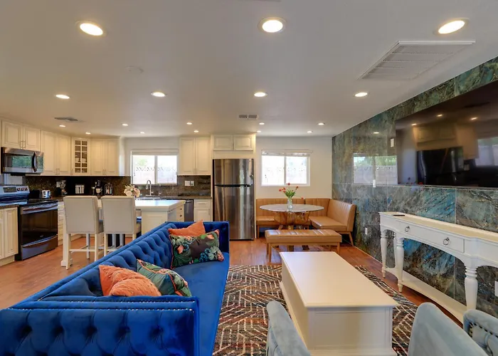 Luxe Las Vegas Casita With Patio About 6 Mi To Strip!