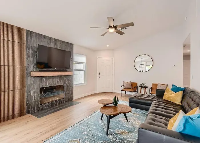 Charming 3Br Home Perfect For A Family Getaway