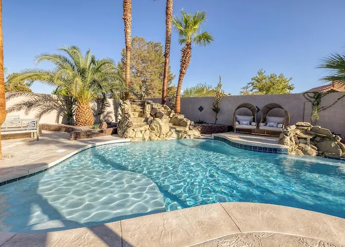 Oasis In The Desert W Heated Pool Fully Renovated