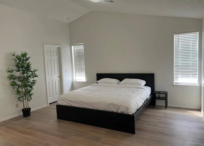 Extended Stay 3 Or 4 Beds Cozy Smart Home Living