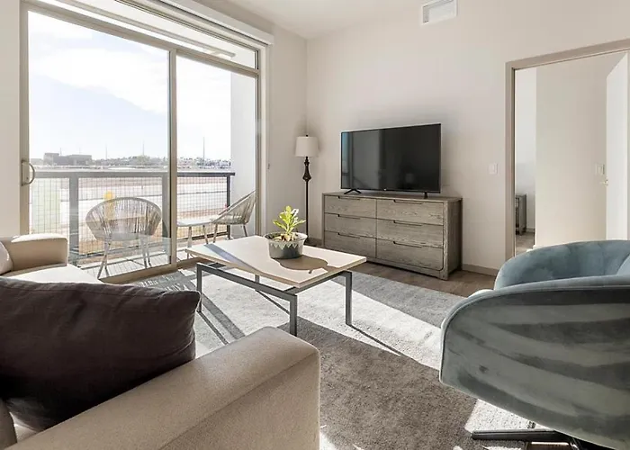 Landing At Vestra At Uncommons - 2 Bedrooms In Spring Valley