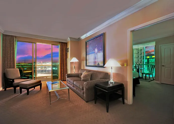 Kintsugi Retreat-Condo-Stripview-No Resort Fee