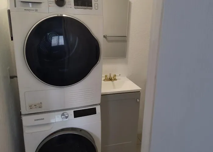 2 Bdrm Condo Las Vegas, Nv
