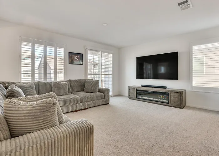 10 Mi To The Strip Spacious Extended Vegas Stay!