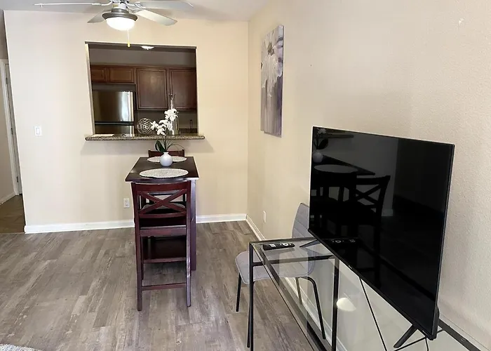 Cozy Condo In Summerlin