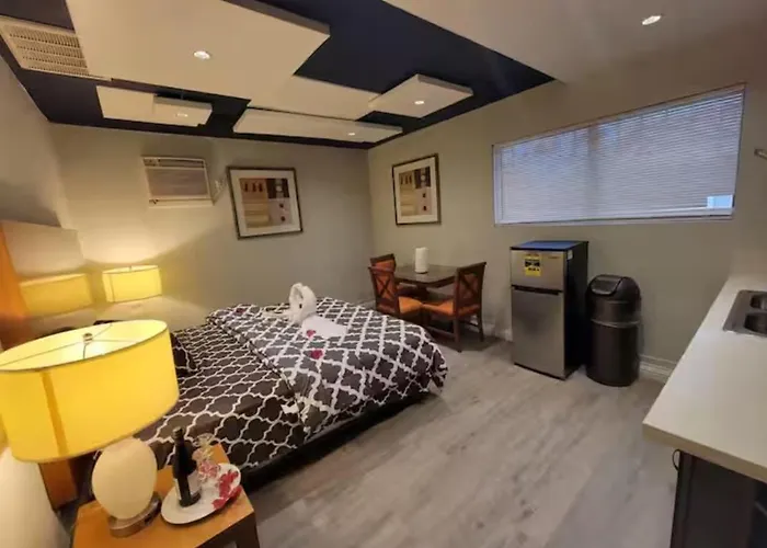 Vegas Unit A Charm To Remember