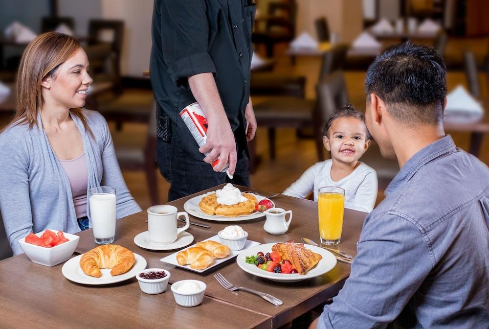 Doubletree By Hilton Vegas Airport 3* Las Vegas