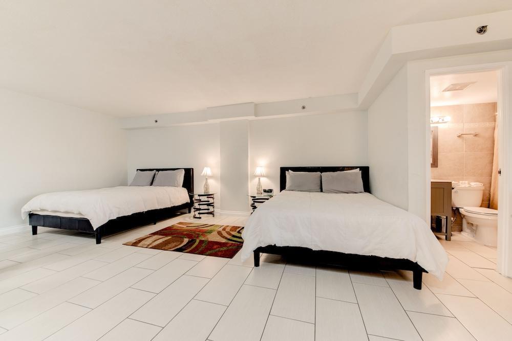 Getaways At The Jockey Club Aparthotel 3*