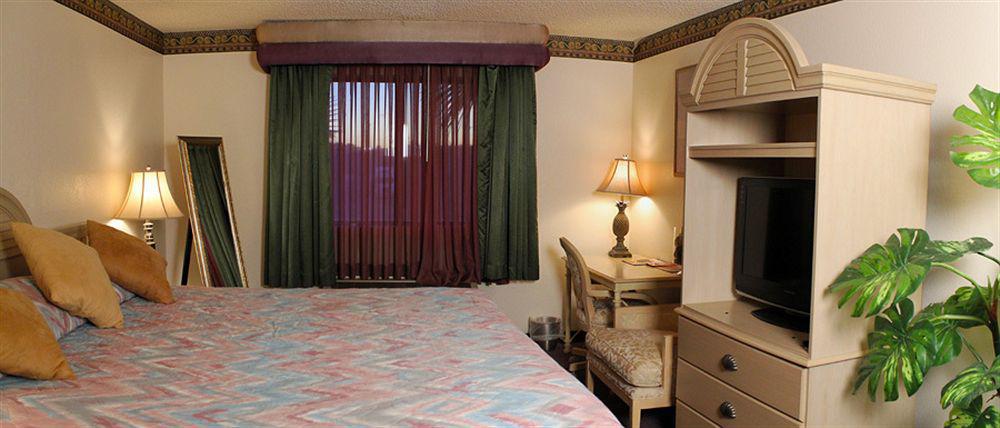 Hotel Lucky Club Casino & 2*