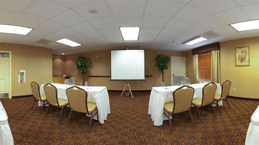 Hotel Express Vegas-nellis By Ihg