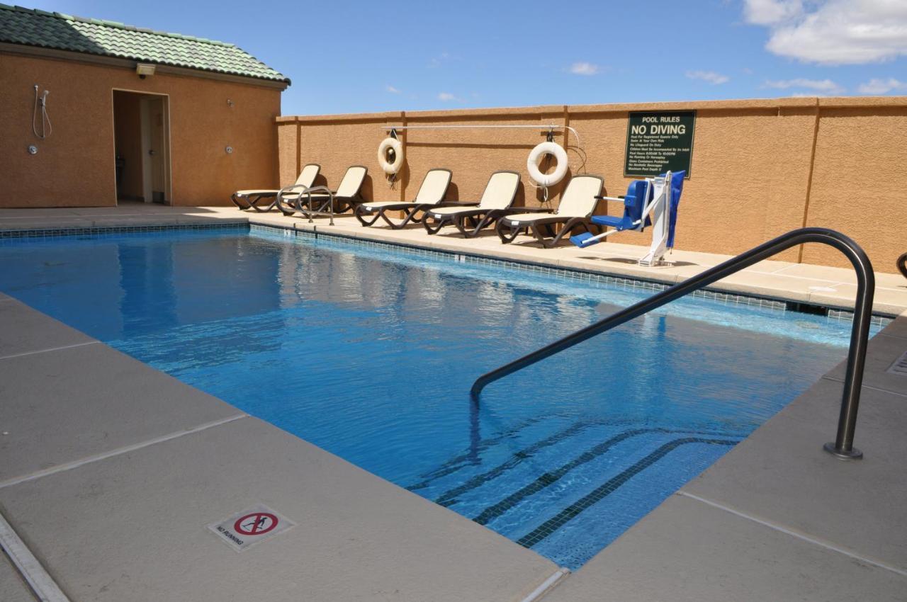 Hotel Express Vegas-nellis By Ihg