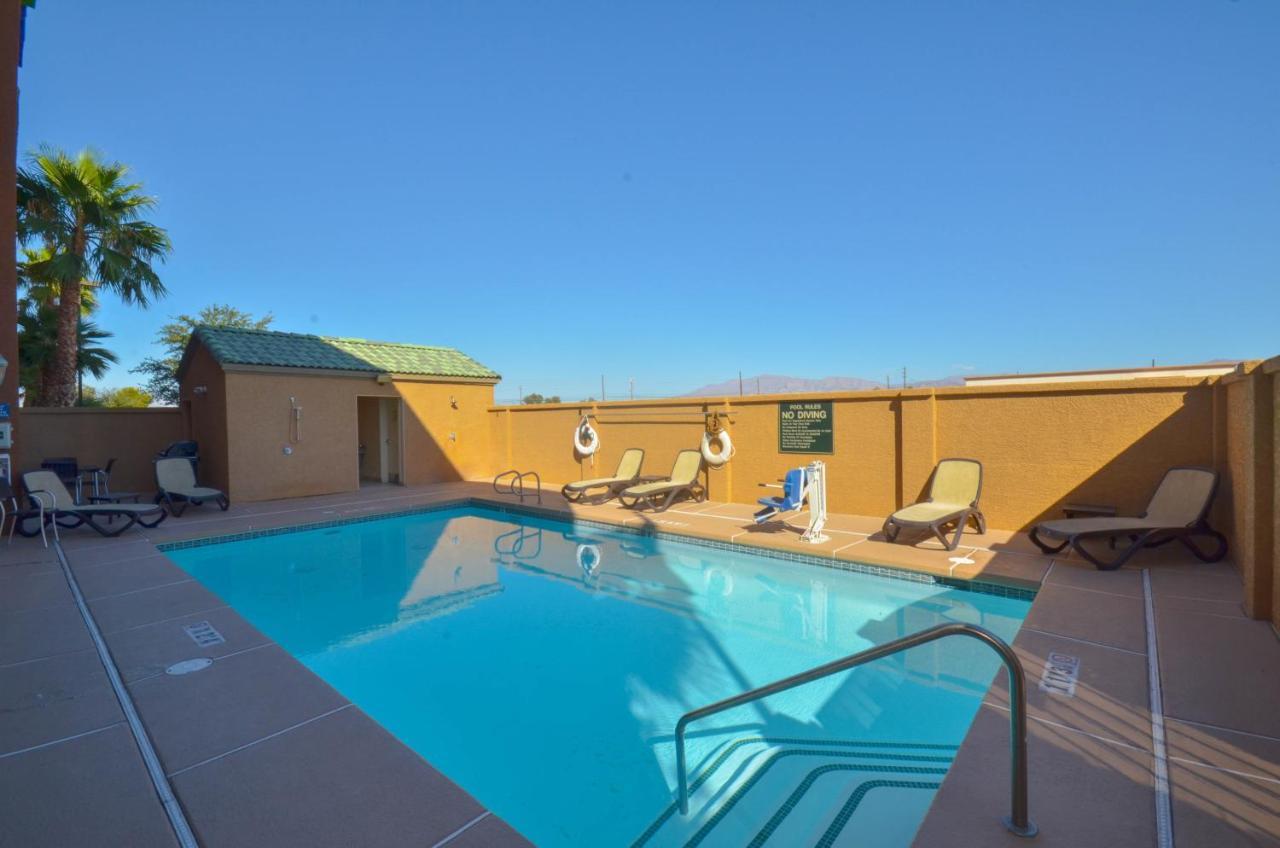Express Vegas-nellis By Ihg Hotel