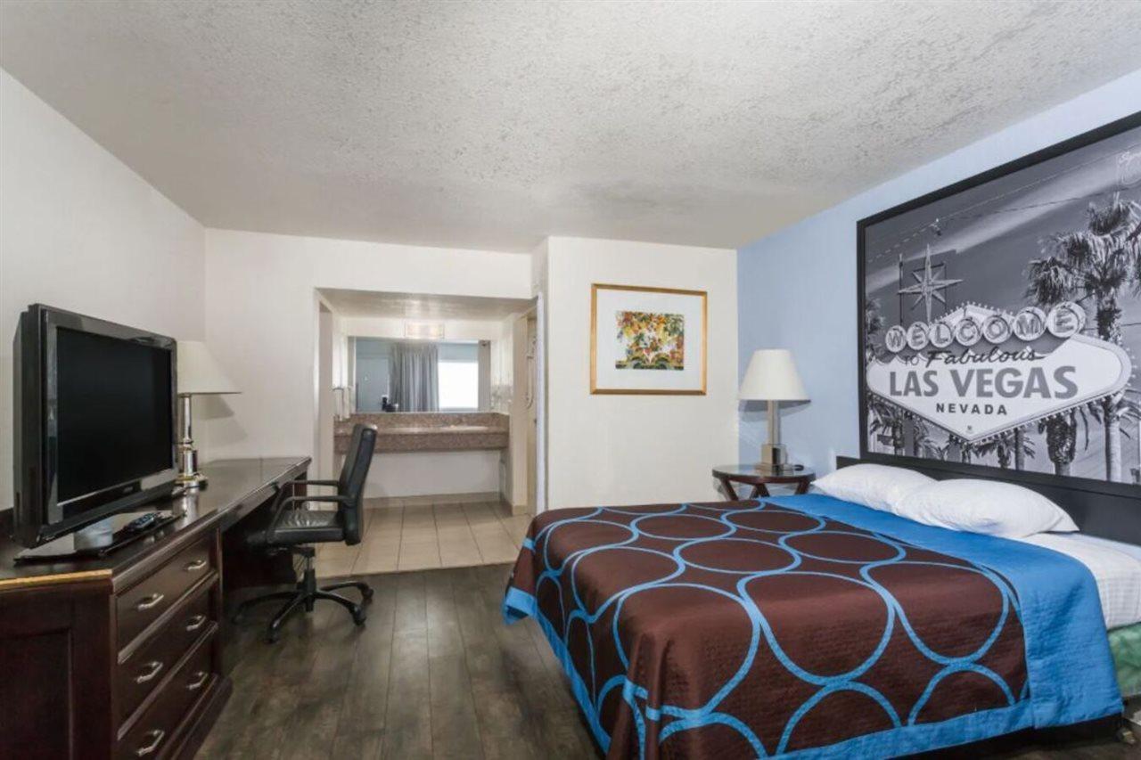Super 8 By Wyndham Vegas North Strip/fremont St. Area Hotel Las Vegas
