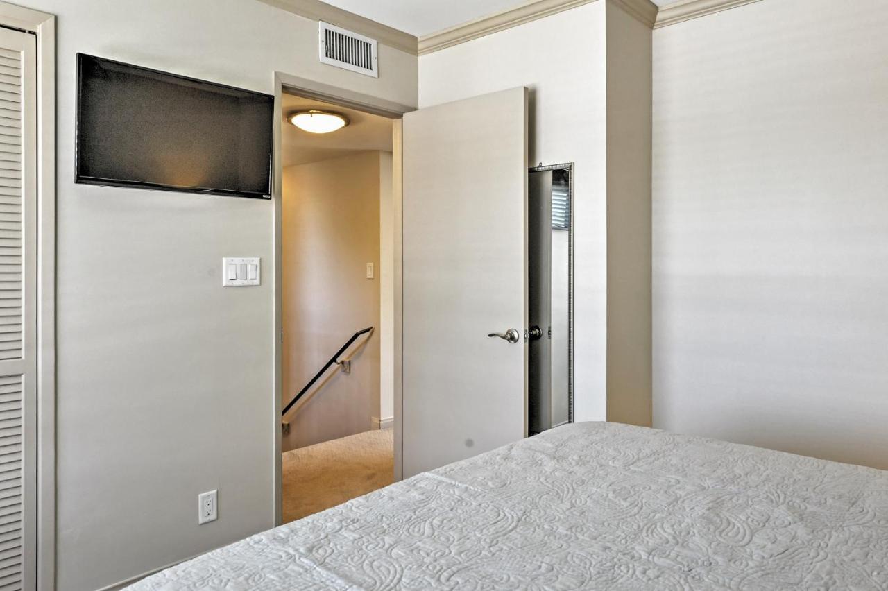 Stunning With Private Oasis - 1 Half Mile To Strip