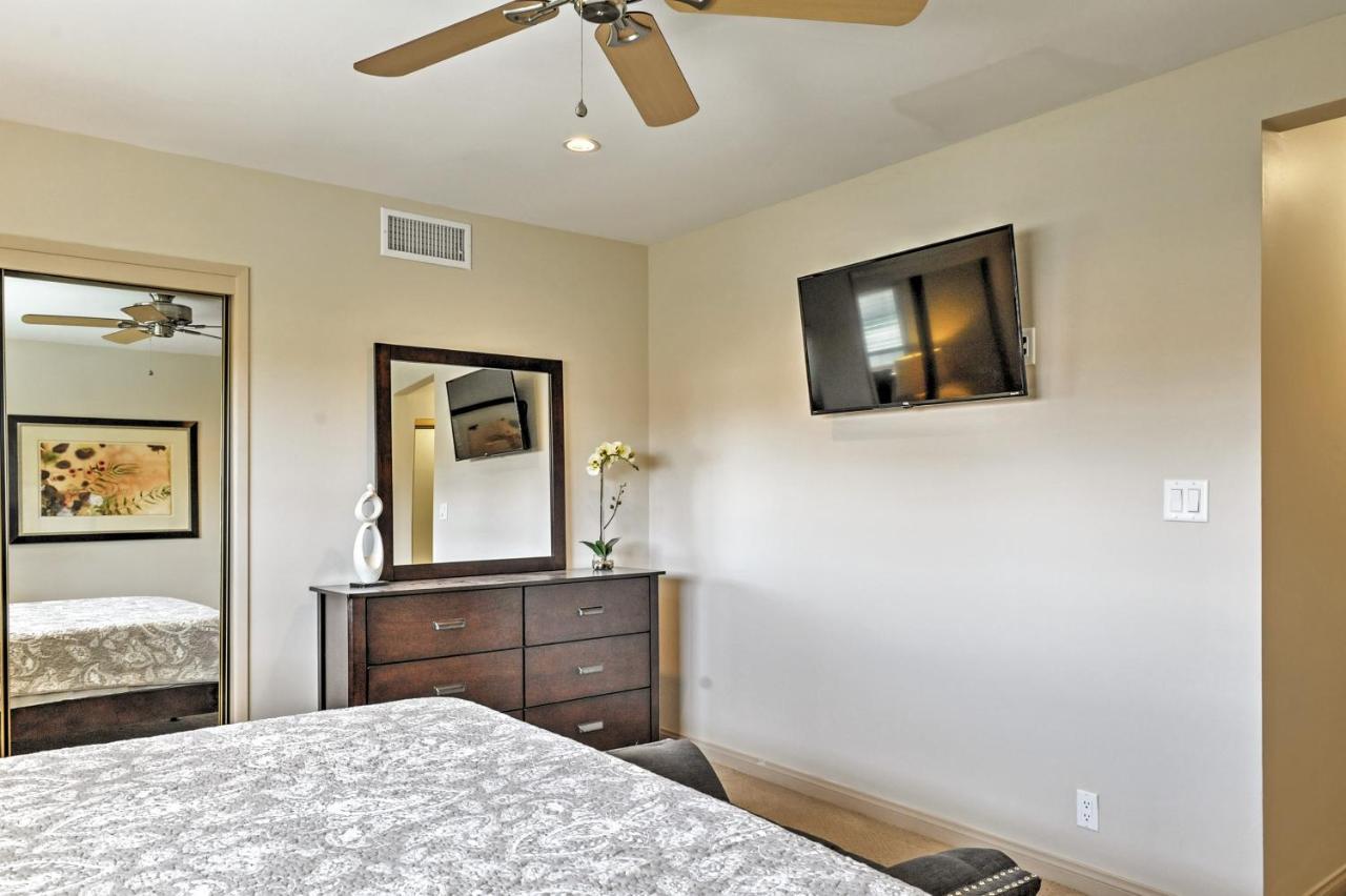 Stunning With Private Oasis - 1 Half Mile To Strip Holiday home Las Vegas