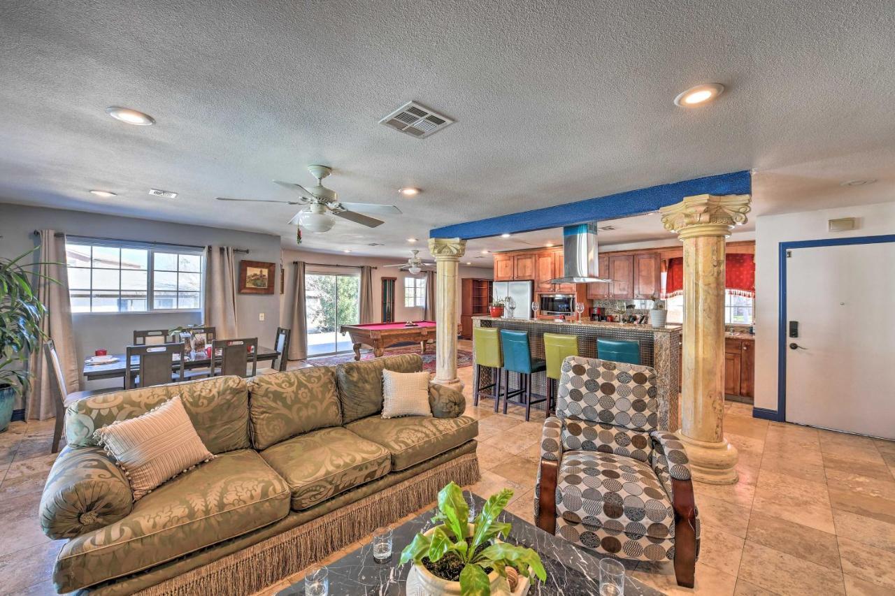 Elegant With Pool Table 3 Mi To Vegas Strip!