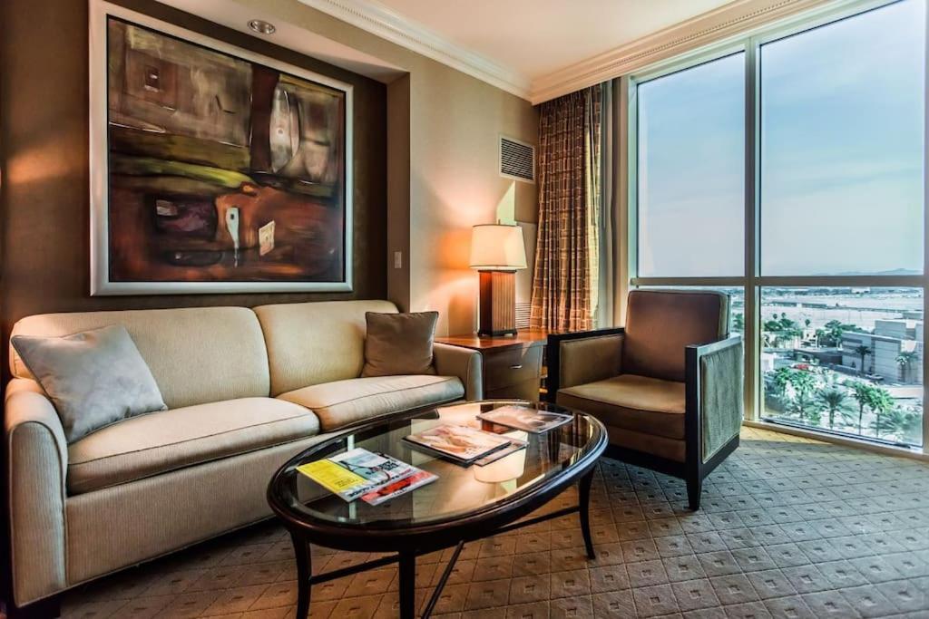Signature Suites By Voyargo Deluxe Strip View Studios *