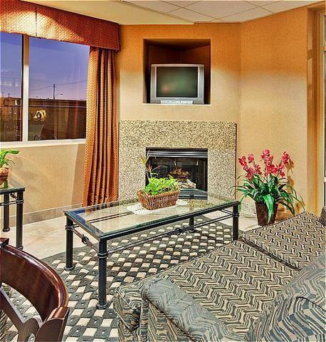 Express Vegas-nellis By Ihg Hotel Las Vegas