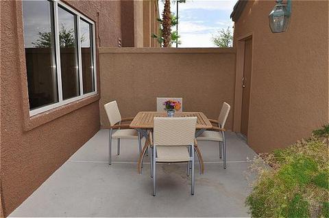 Express Vegas-nellis By Ihg Hotel