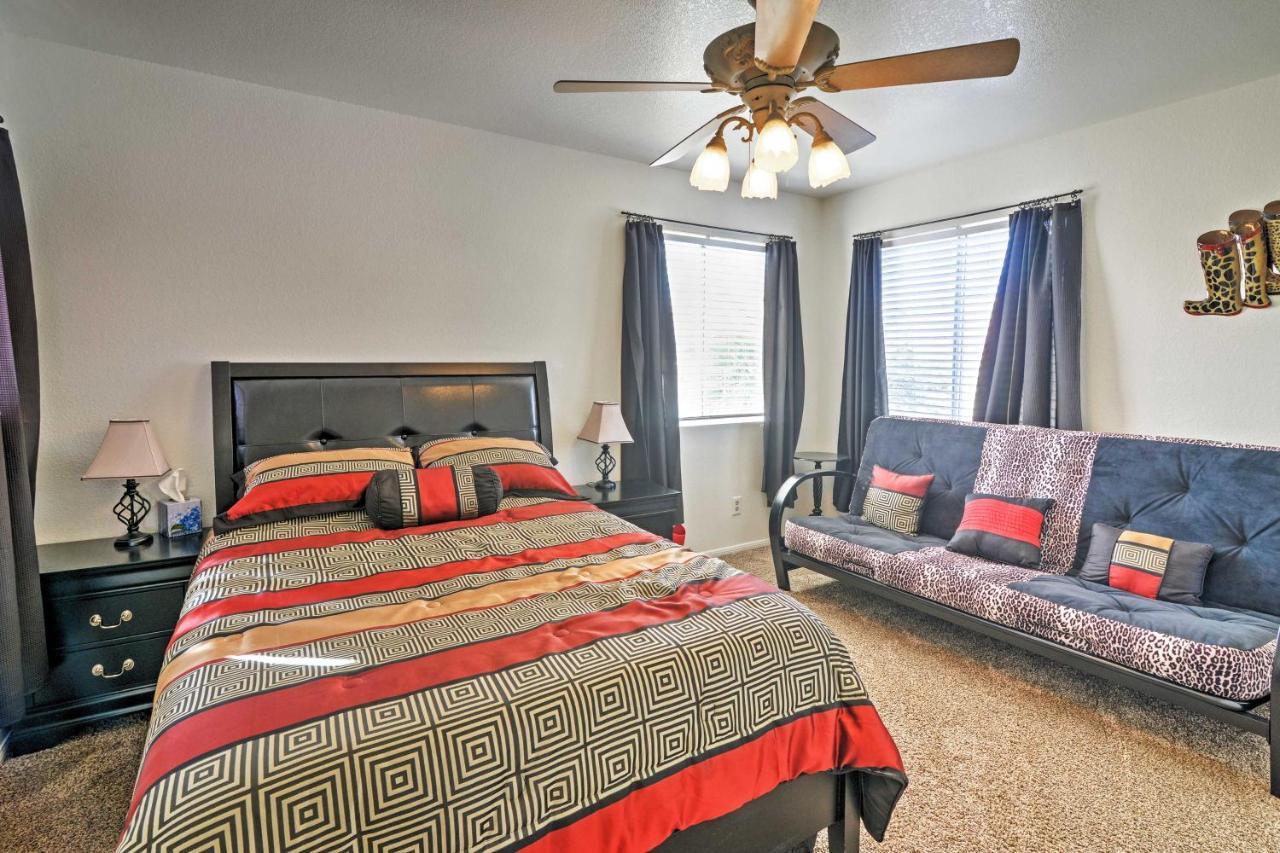 Spacious Vegas - Near Golfing And Hiking! Holiday home *