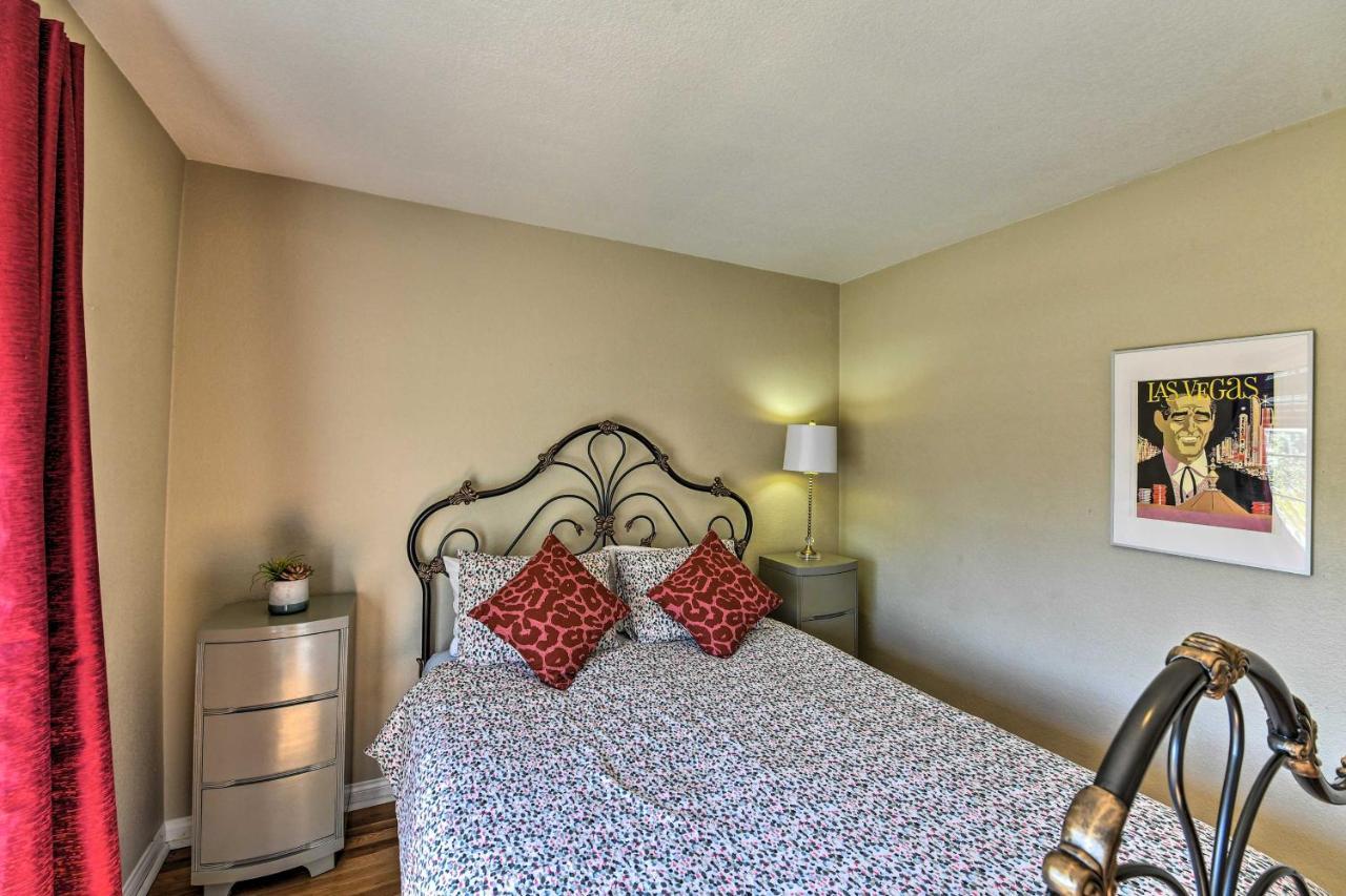 Vintage Downtown Vegas Retreat Less Than 3 Mi To Strip! Holiday home *