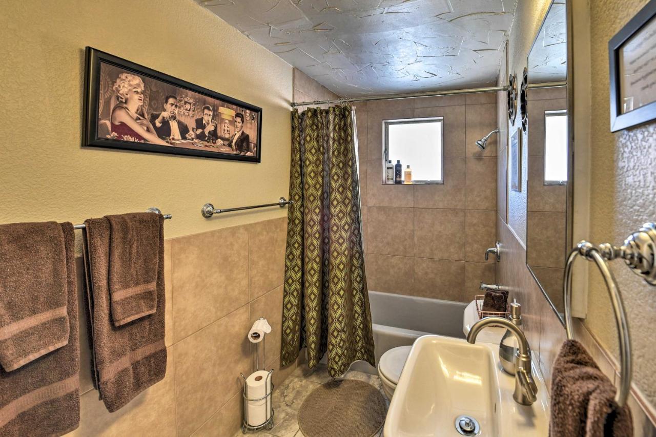 Vintage Downtown Vegas Retreat Less Than 3 Mi To Strip! Holiday home *