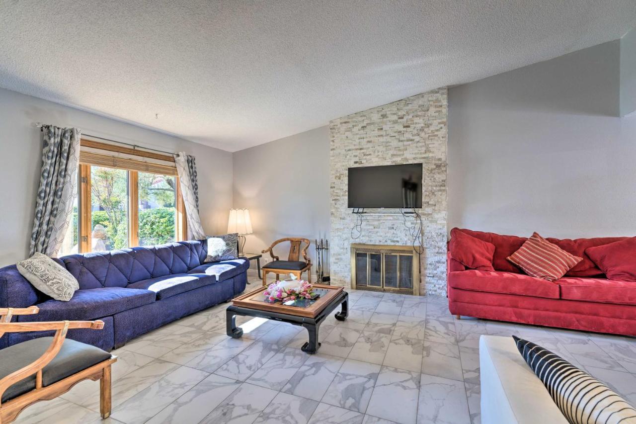Holiday home Pet-friendly Family Gem, 10 Mi To Vegas Strip Las Vegas