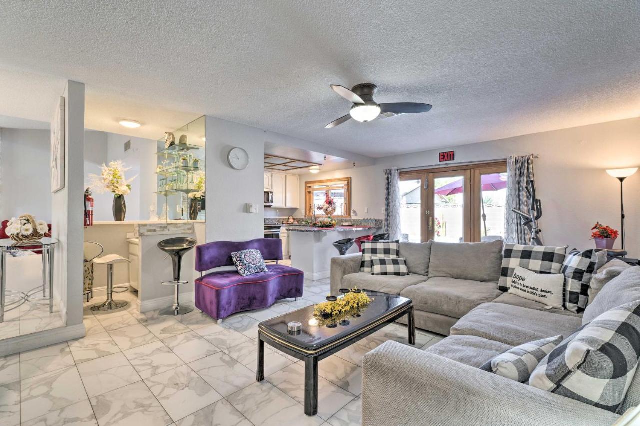 Holiday home Pet-friendly Family Gem, 10 Mi To Vegas Strip Las Vegas