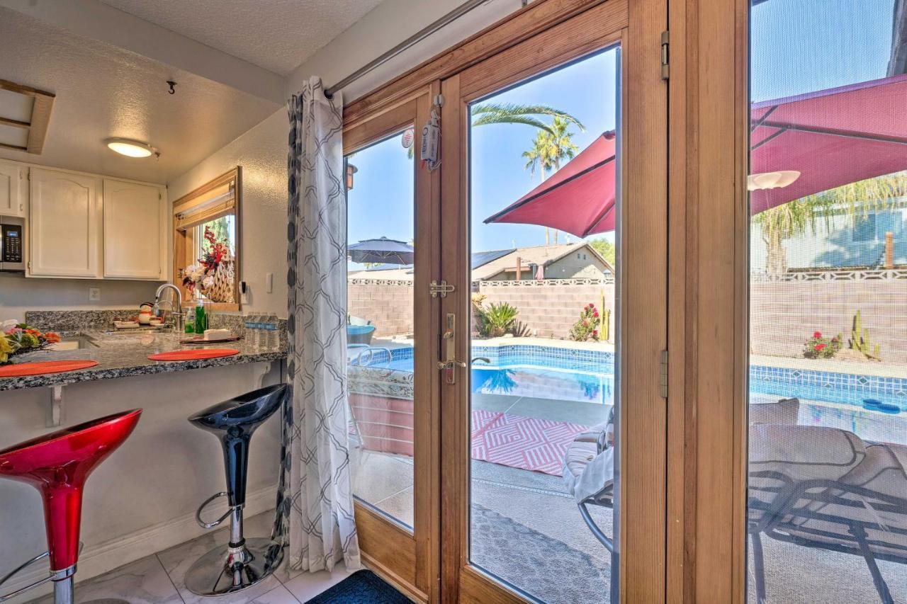 Pet-friendly Family Gem, 10 Mi To Vegas Strip Holiday home *