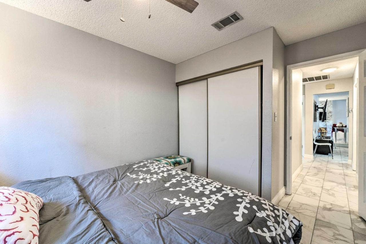 Holiday home Pet-friendly Family Gem, 10 Mi To Vegas Strip Las Vegas