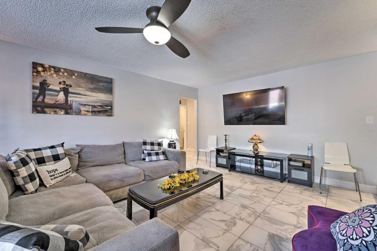 Pet-friendly Family Gem, 10 Mi To Vegas Strip Holiday home