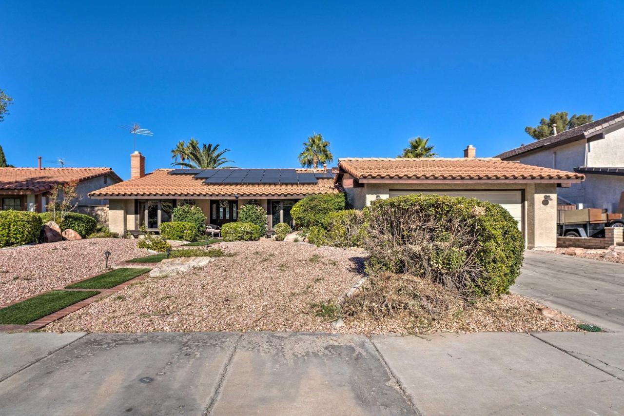 Pet-friendly Family Gem, 10 Mi To Vegas Strip * Las Vegas