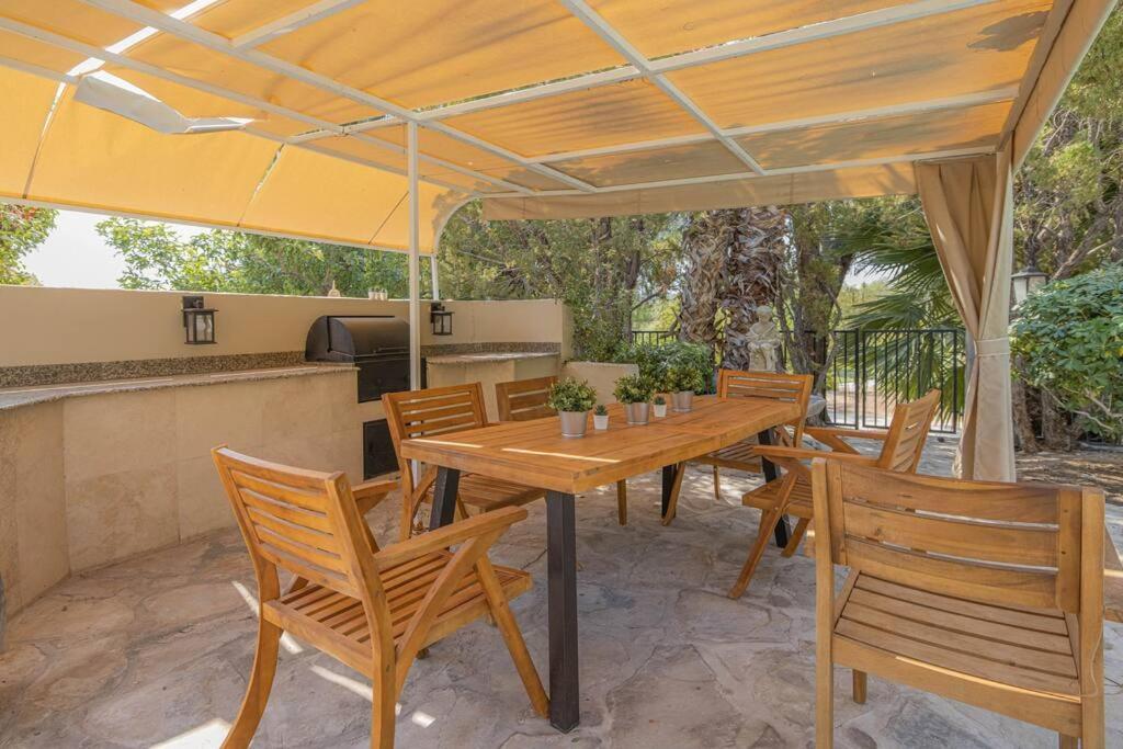 Greens- 5,700sf Luxury Vegas Pool * Las Vegas