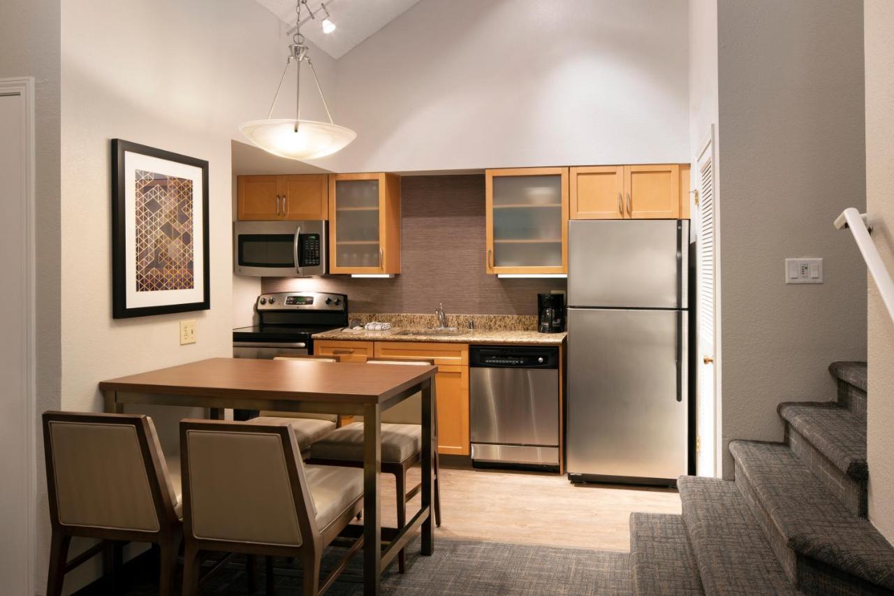 By Marriott Vegas Convention Center 3*