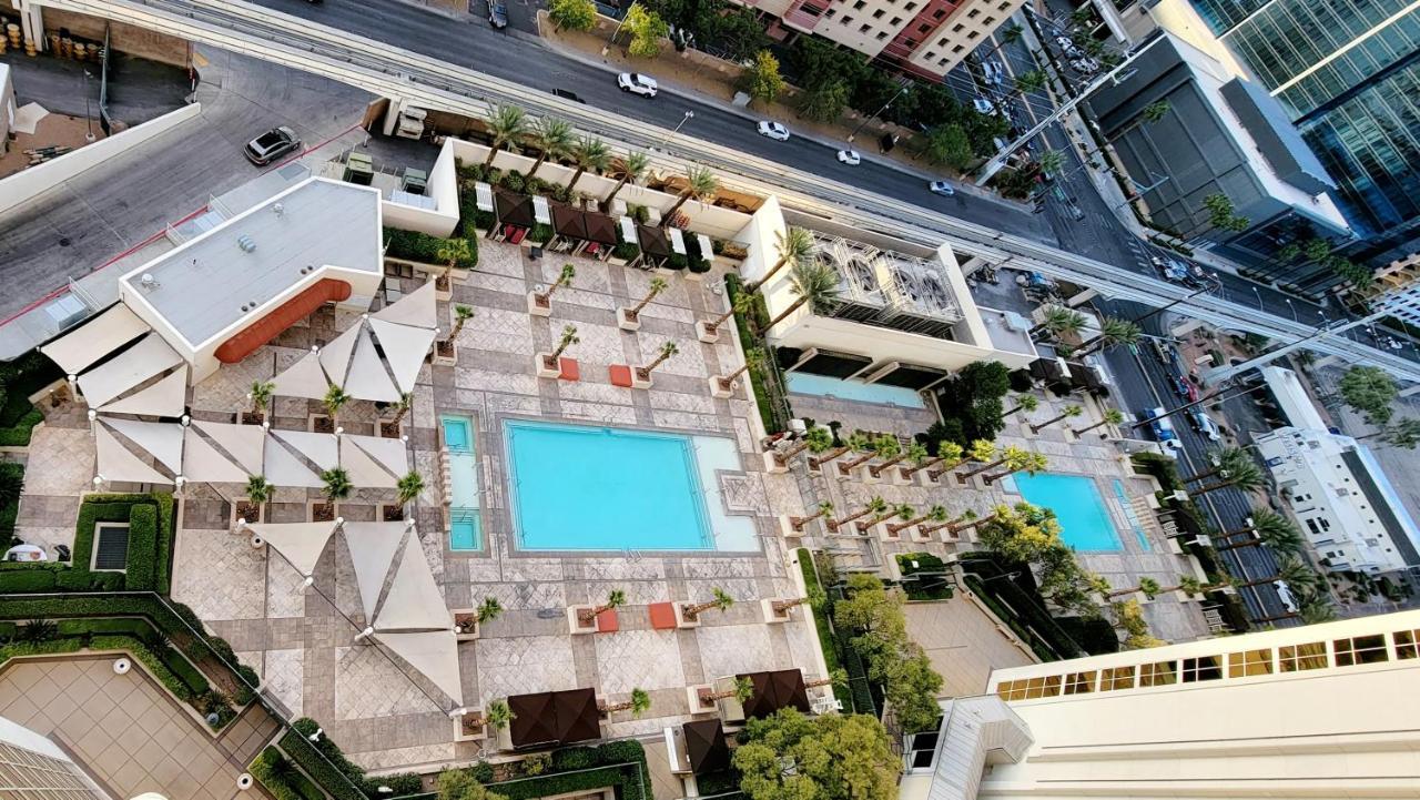 Awesome The Signature Mgm With Strip View. No Fee! Apartment Las Vegas