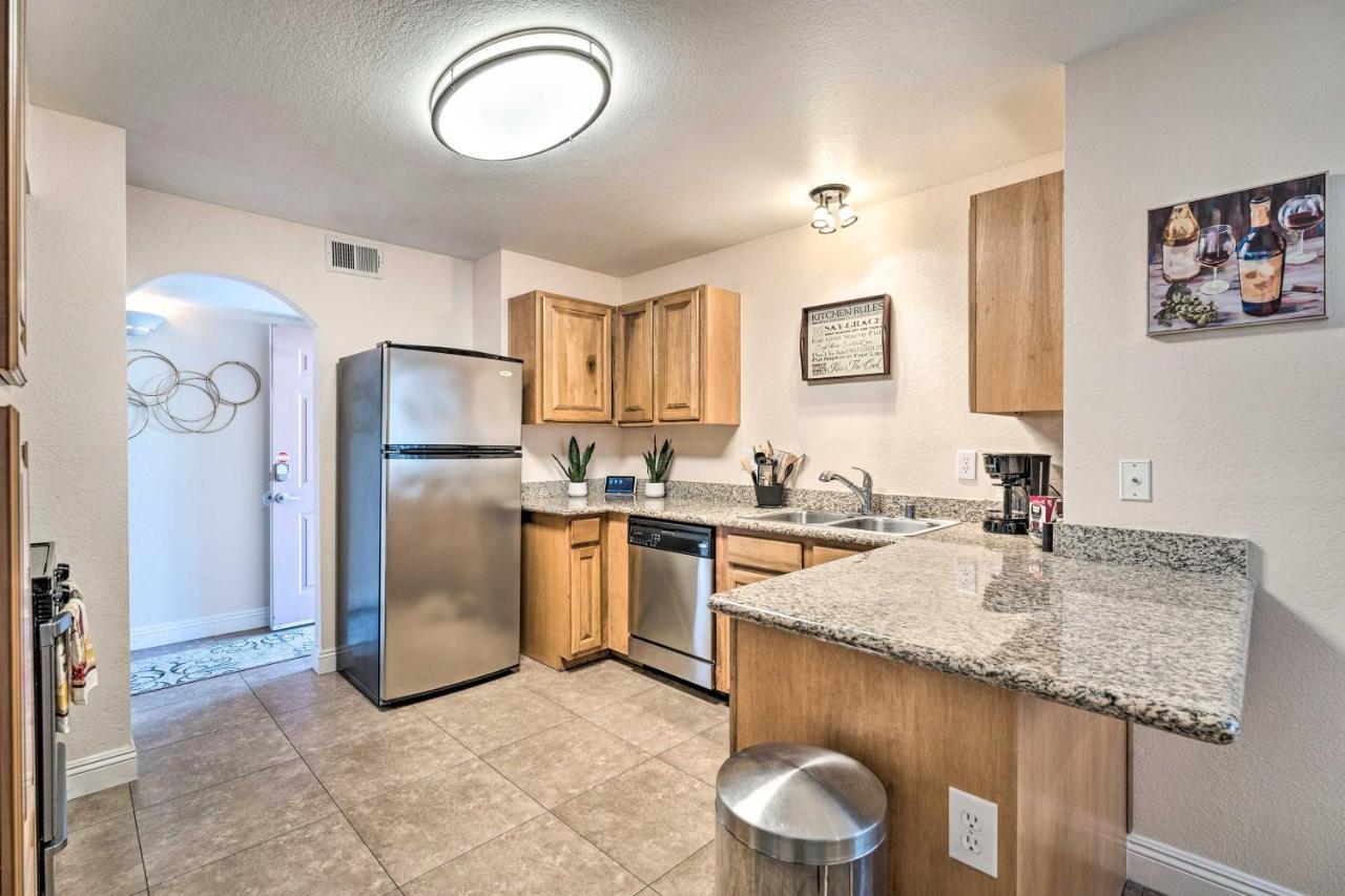 Pool And Vegas Pad Less Than 12 Mi To Strip! * Las Vegas