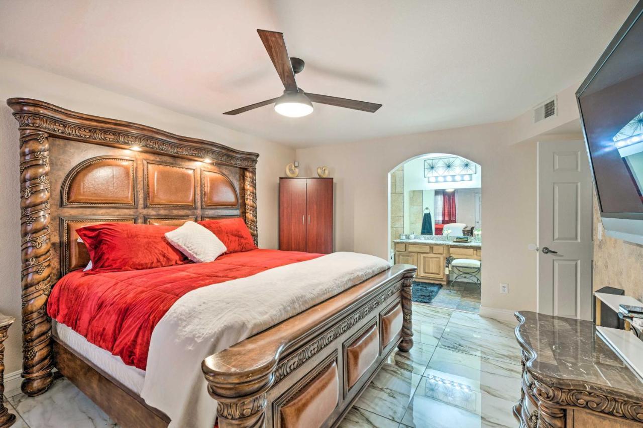Pool And Vegas Pad Less Than 12 Mi To Strip! Las Vegas