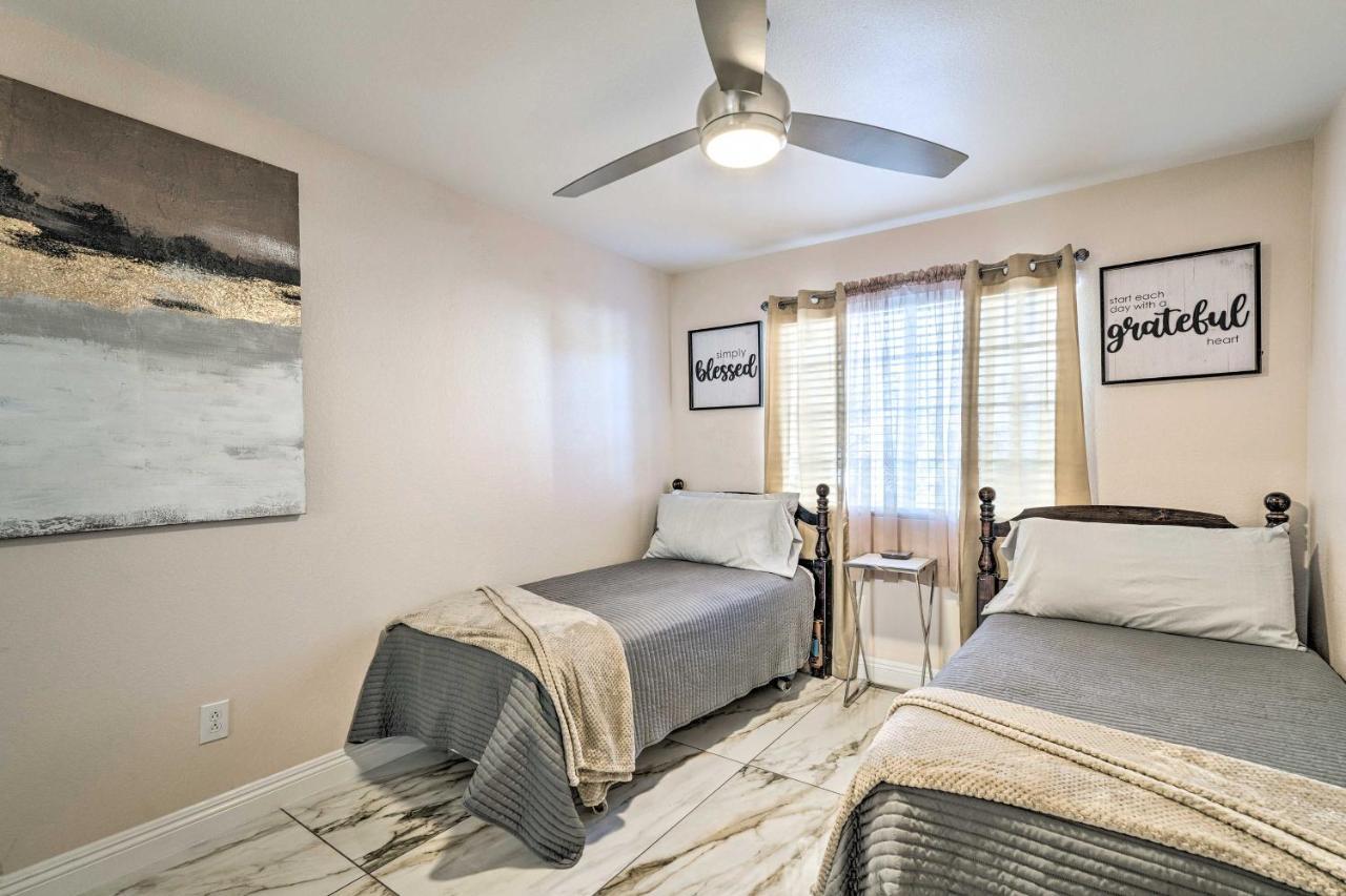 Pool And Vegas Pad Less Than 12 Mi To Strip! Las Vegas