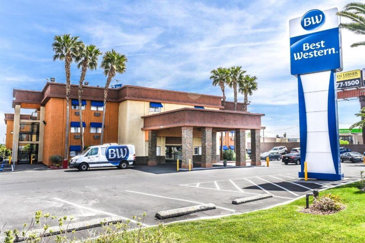 Hotel Western Mccarran 3*