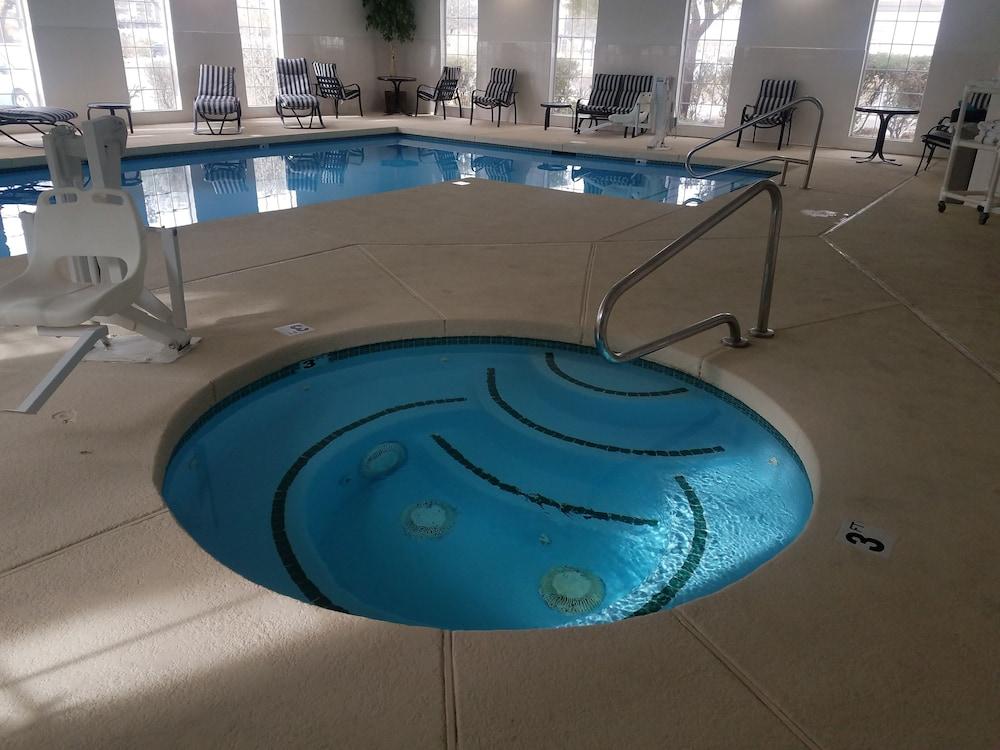Hawthorn Vegas 3*