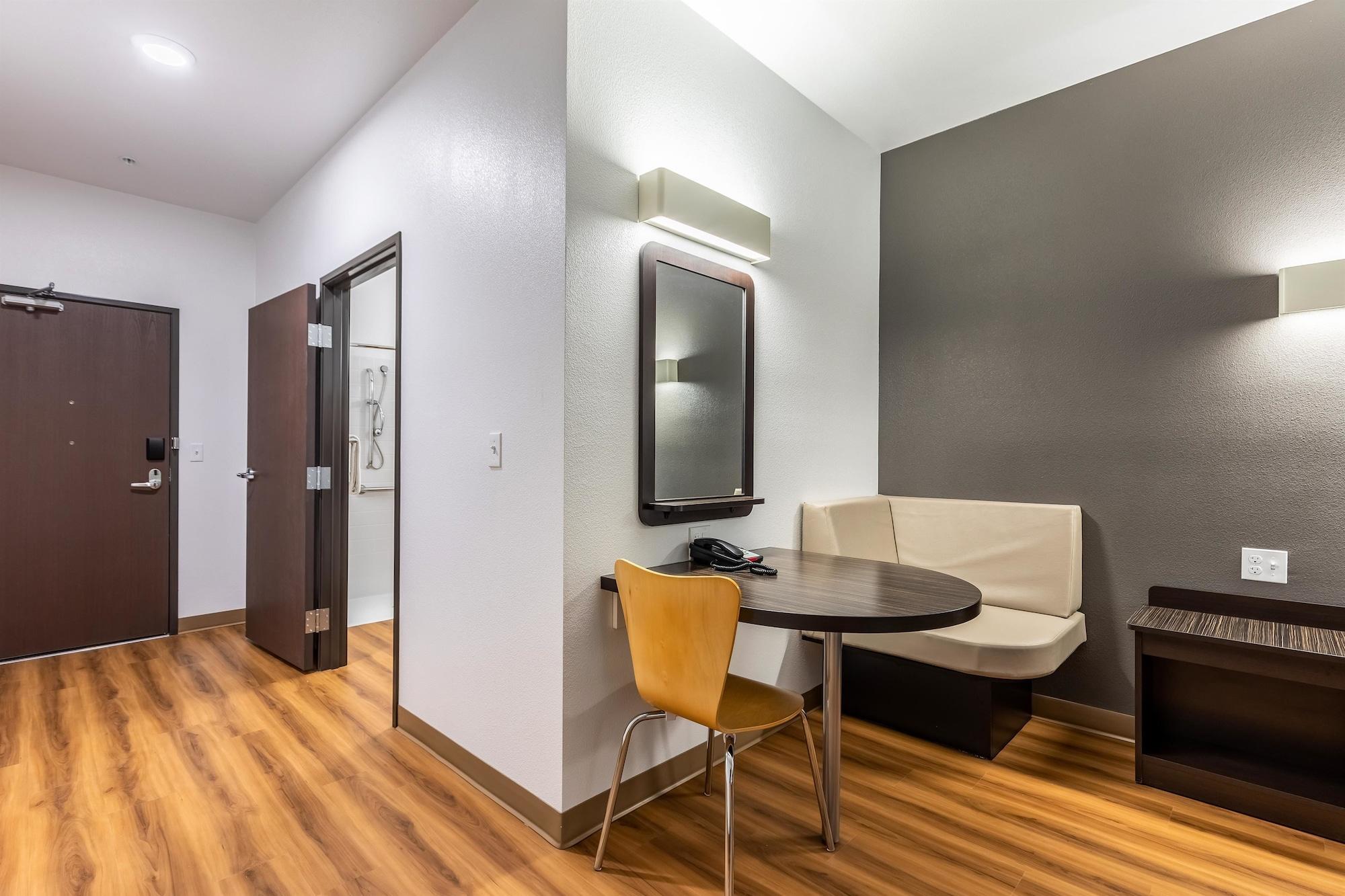 Hotel 6-las Vegas, Nv - Motor Speedway