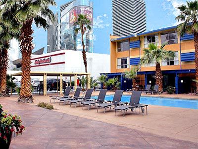 Travelodge By Wyndham Vegas Center Strip 2*
