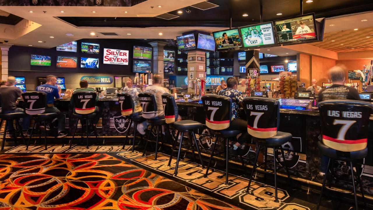 Silver Sevens & Casino