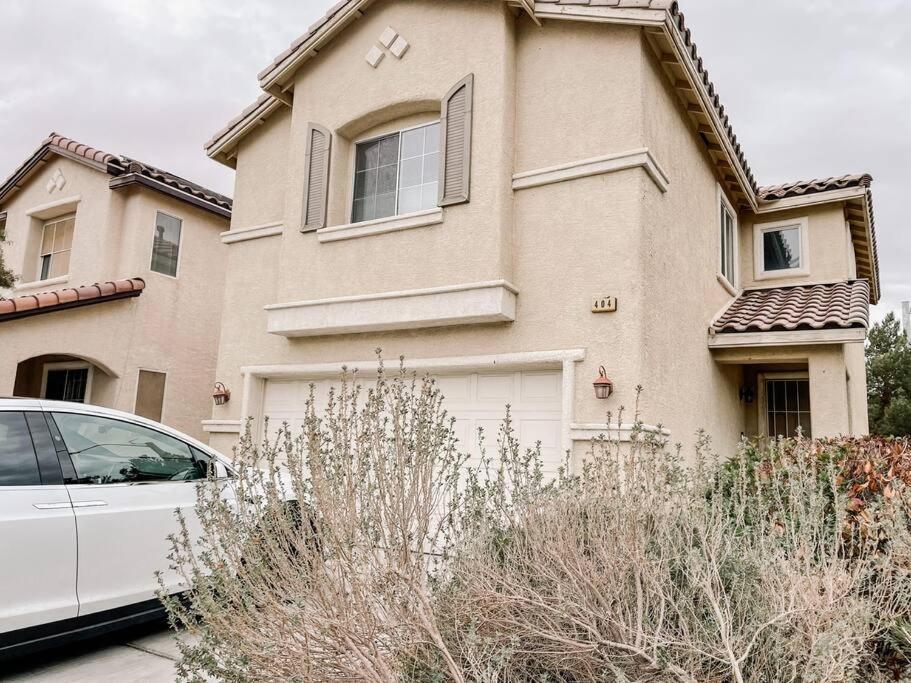 Holiday home 3 Bedroom 15min To Strip/fremont St Exp Fast Wifi Las Vegas