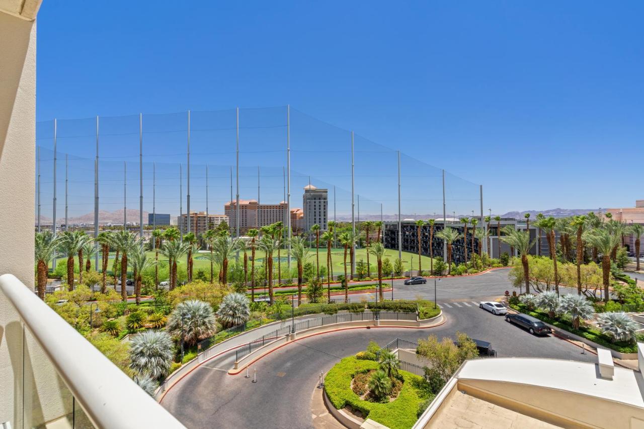Mgm Signature Pool View Aparthotel Las Vegas