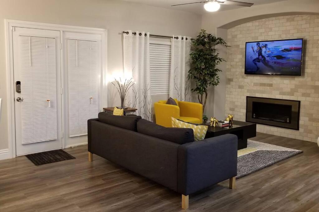 A - Fully Remodeled And Professionally Decorated Las Vegas