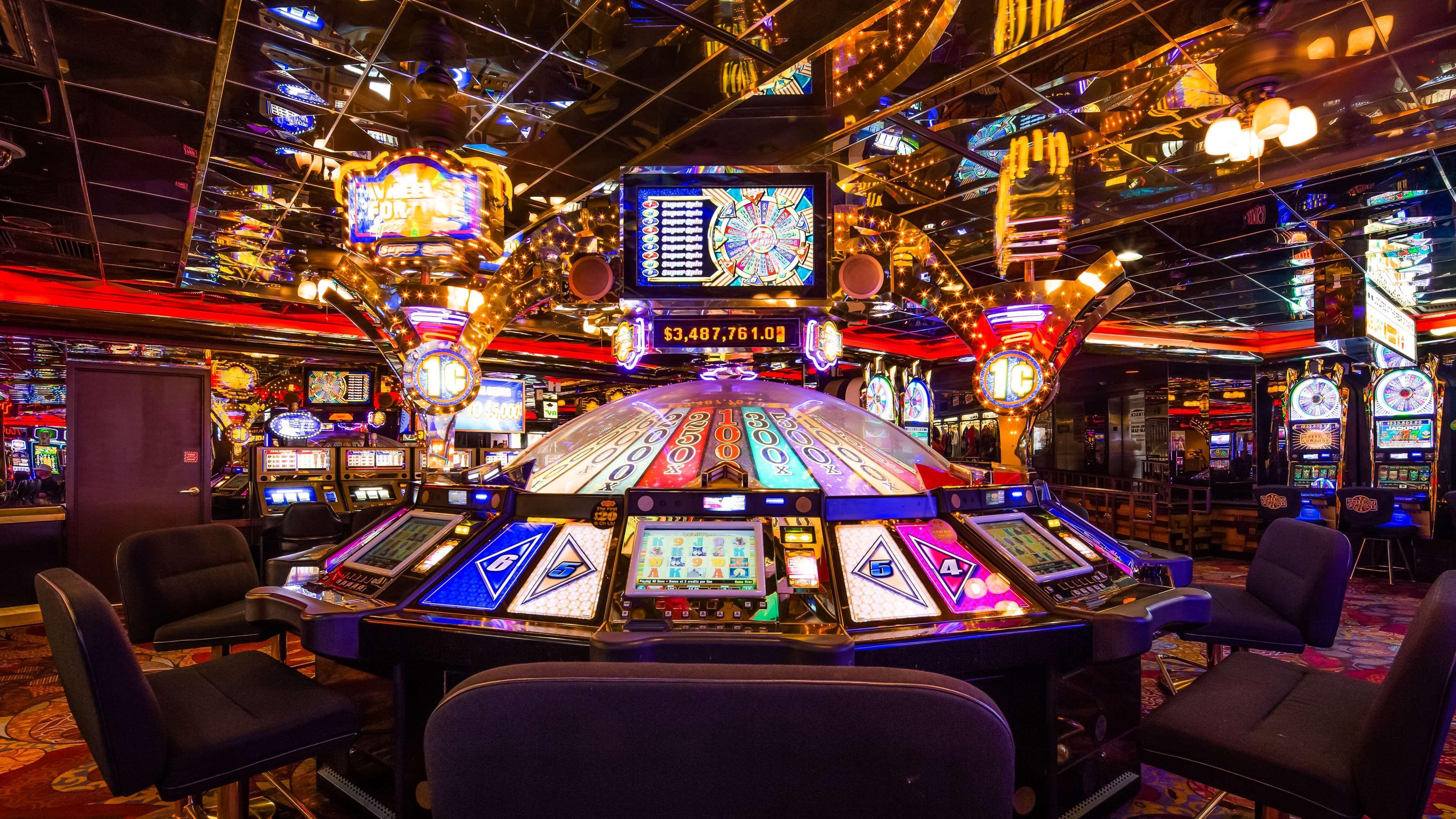 Western Casino Royale - Center Strip Hotel 3*