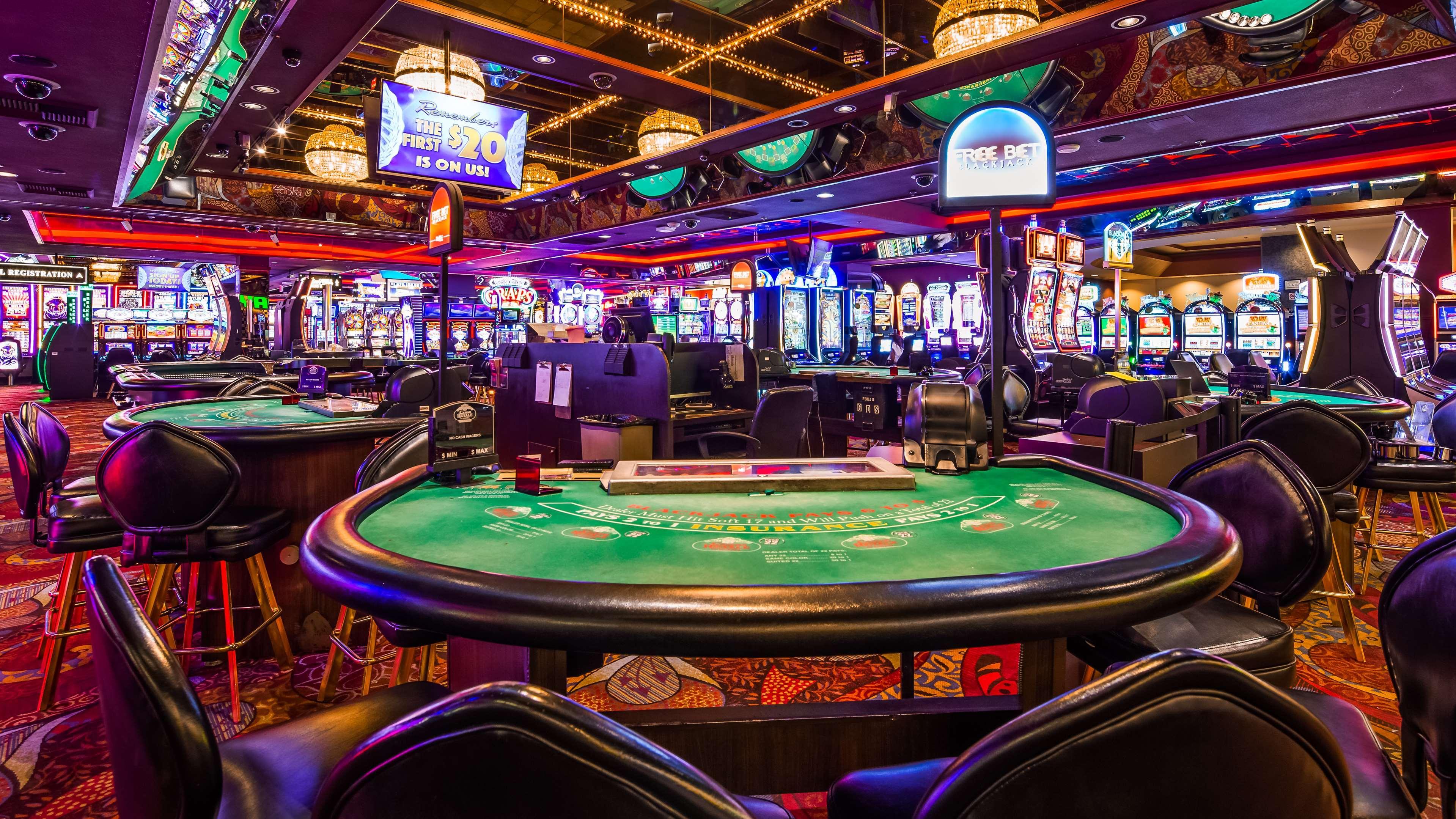 Hotel Western Casino Royale - Center Strip 3*